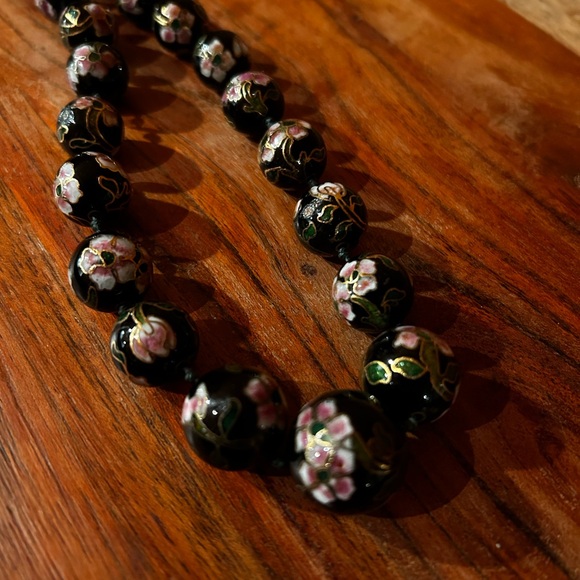 Vintage Chinese cloisonné painted bead necklace - Picture 4 of 7